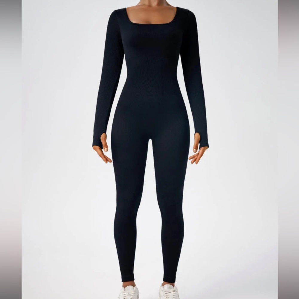 Brand new - One piece ladies stretch cotton yoga jumpsuit in Size L - super fit